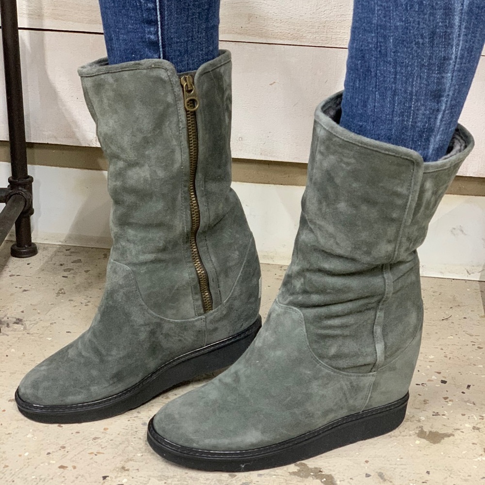 UGG wedge boots!!!